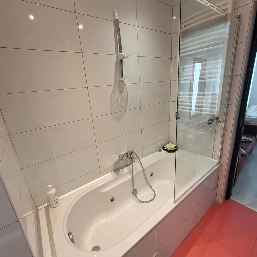 Anastasia Bratianu Apart 28B Beautiful View Self Check From 2 Pm Bucharest Luaran gambar